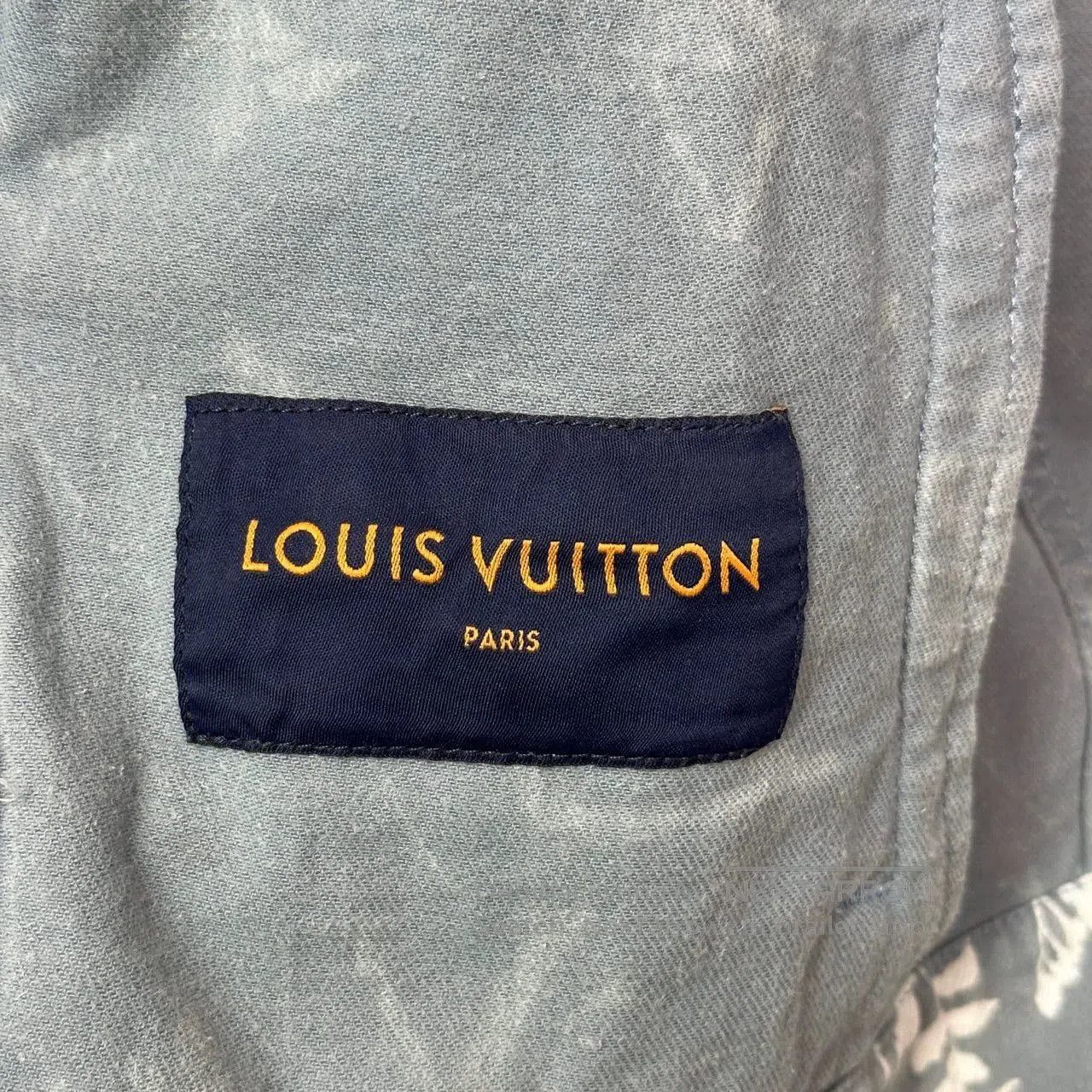 Louis Vuitton blue plant print denim jacket by louis vuitton. Size US L / EU 52-54 / 3 - 3 Thumbnail