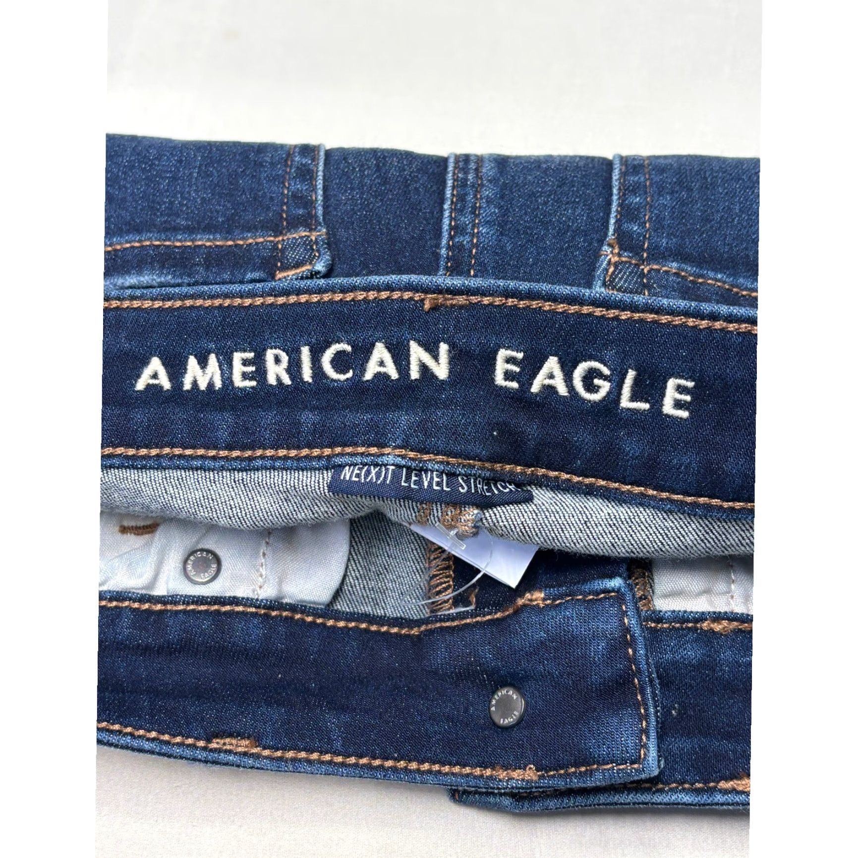 American Eagle Outfitters NWT American Eagle Hi-Rise Shortie Distressed Denim Shorts Dark Wash Sz 2 W28 L2 Size 27" / US 4 / IT 40 - 5 Thumbnail