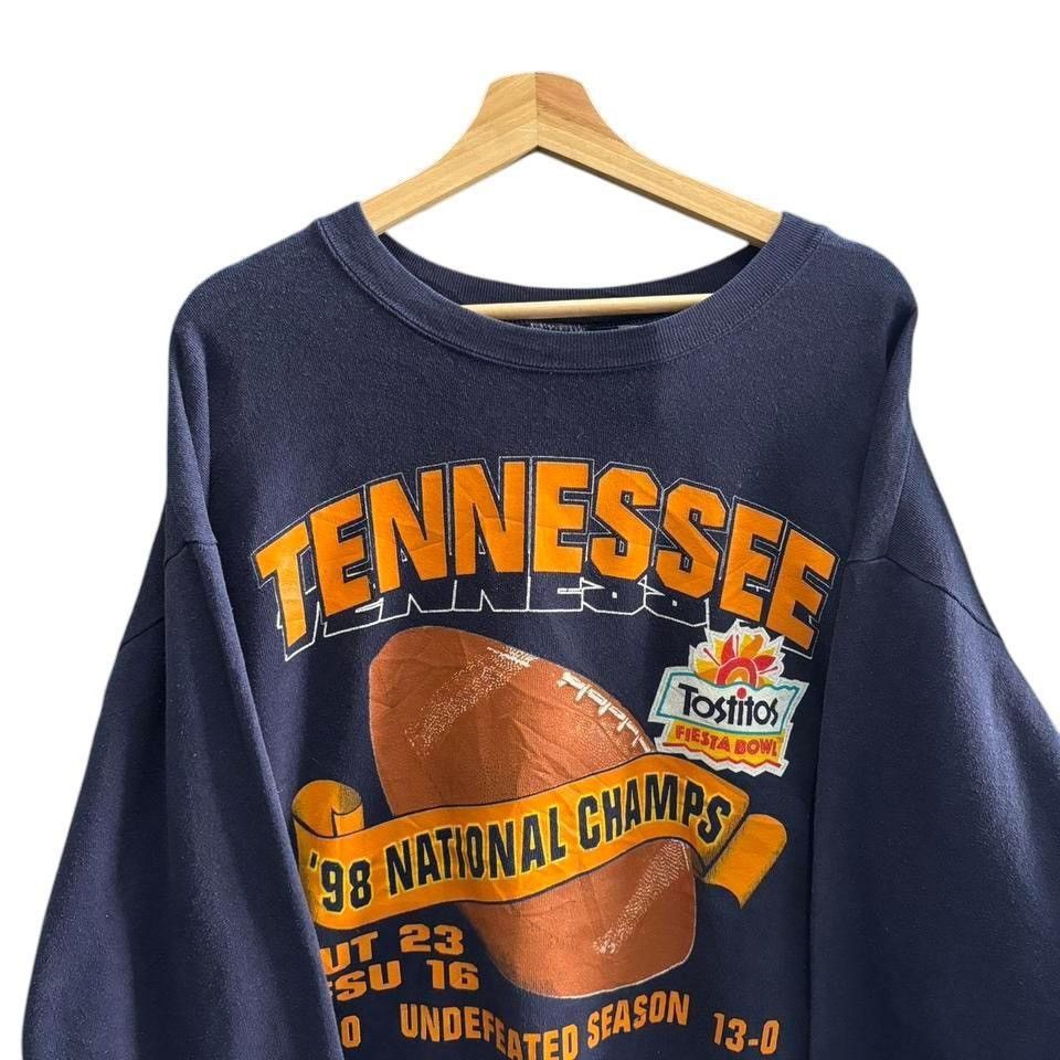NFL × Vintage Vintage Tenessee sweatshirt size: XL Size US XL / EU 56 / 4 - 4 Thumbnail