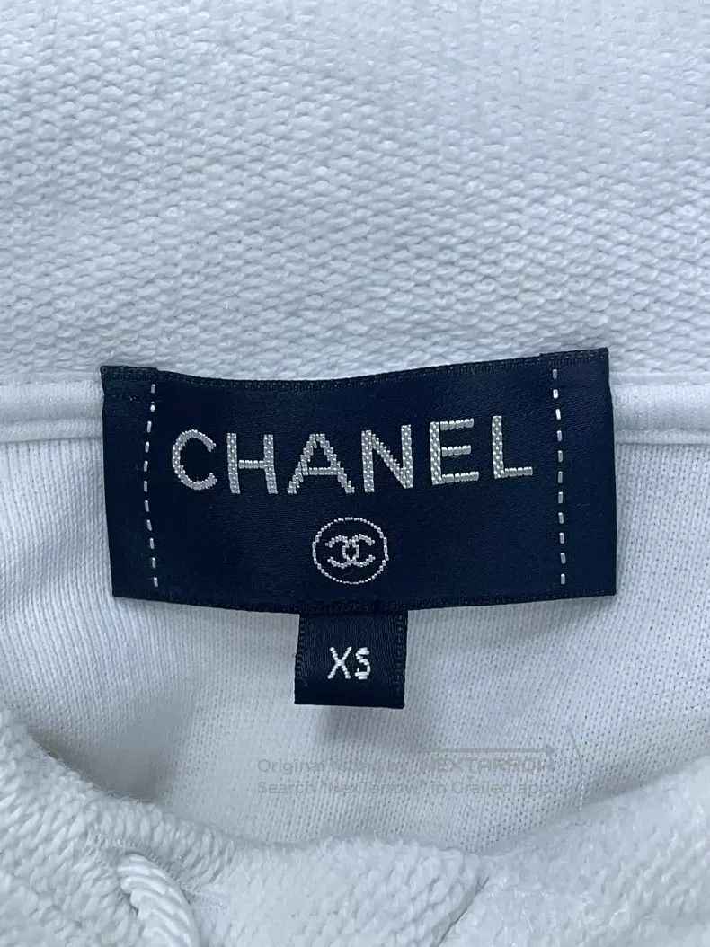 Chanel Chanel White embossed letter logo hooded sweatshirt Size XS / US 0-2 / IT 36-38 - 4 Thumbnail