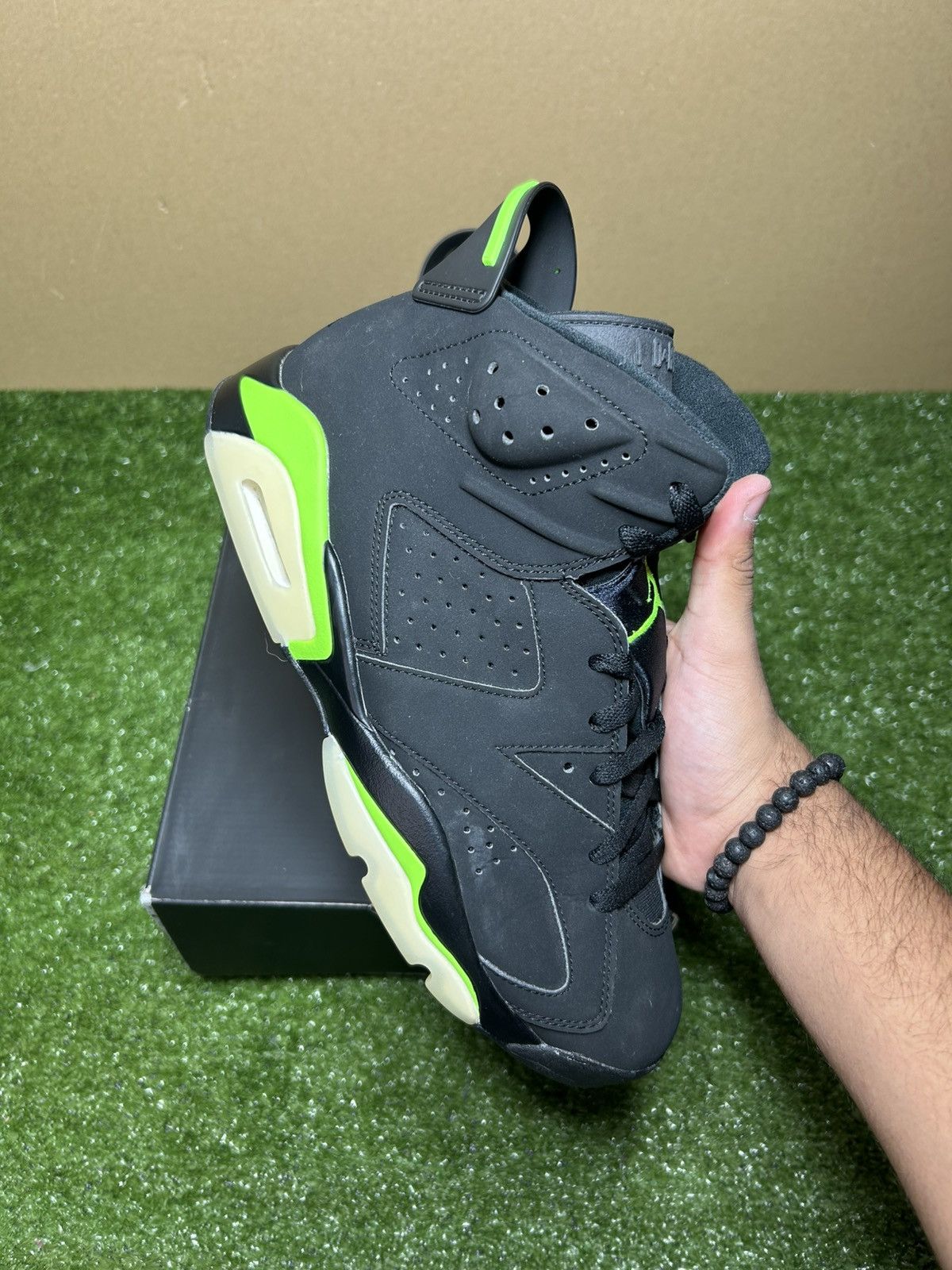 Jordan Brand Jordan 6 electric green Size US 9 / EU 42 - 5 Thumbnail