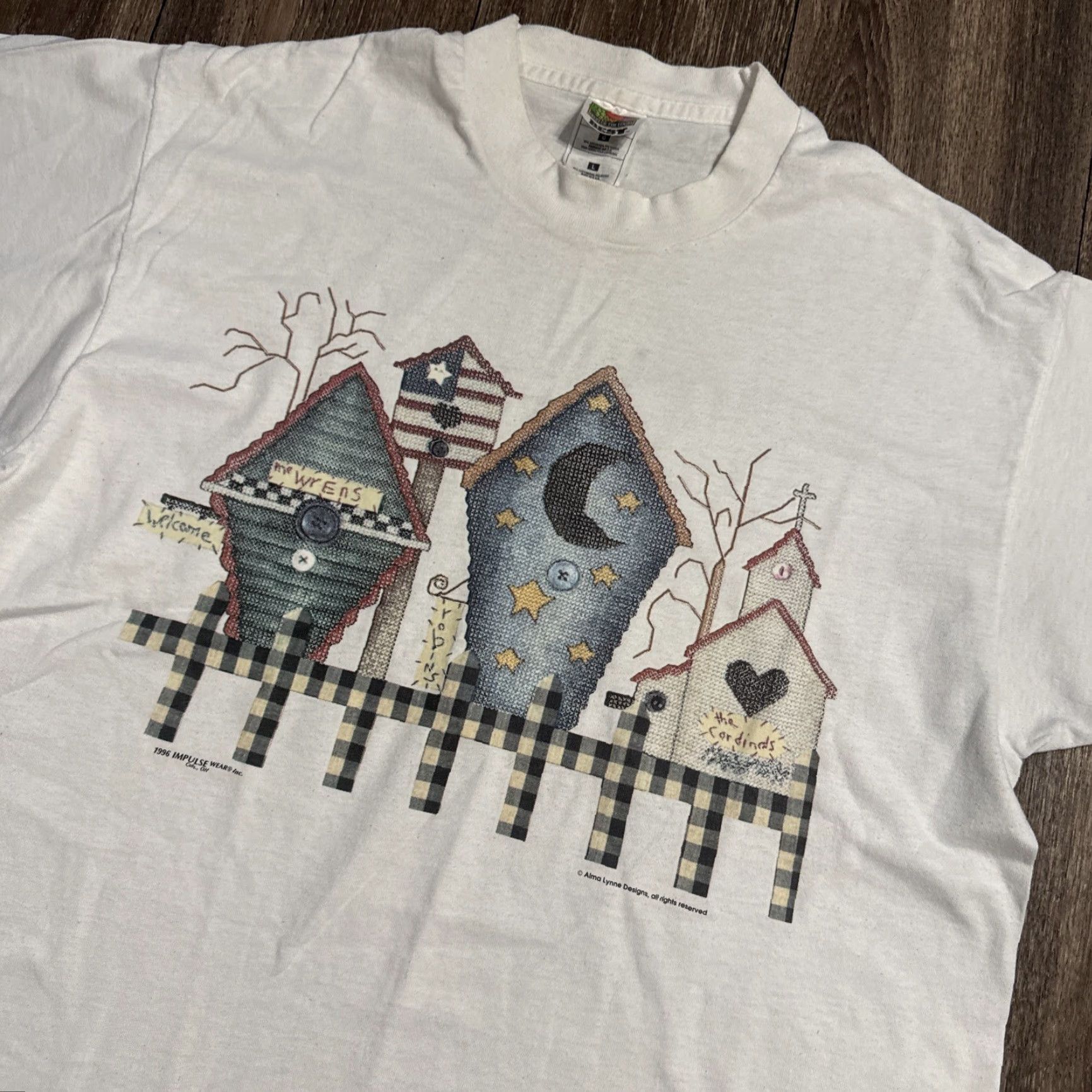 Fruit Of The Loom VINTAGE 1996 Bird House Art Cute Nature Grandma Style T-Shirt Large White Unisex Adults L Shirt Men Women Birds Nature Fruit of the Loom Mens Womens Size US L / EU 52-54 / 3 - 2 Thumbnail
