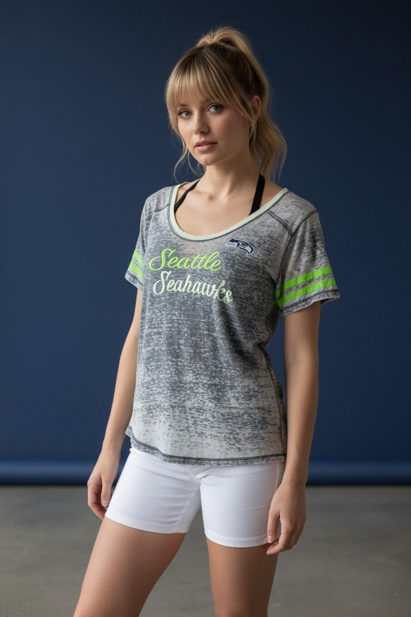 Japanese Brand NFL Team Seattle Seahawks Sports Tshirt (166) Size XXL / US 16-18 / IT 52-54 - 1 Thumbnail