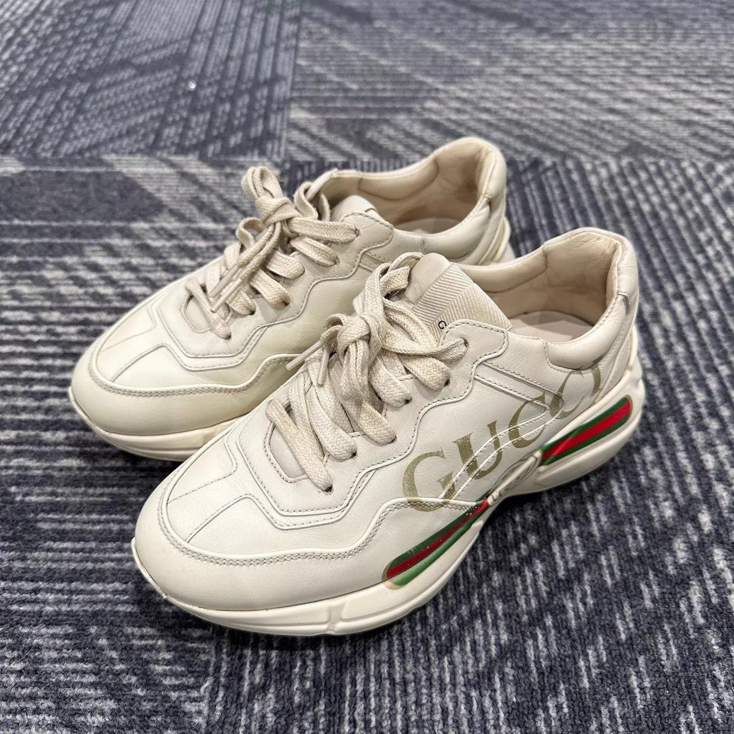 Gucci Gucci Rhyton Dad Sneaker 35.5 Near Mint Condition Size US 5 / IT 35 - 1 Thumbnail