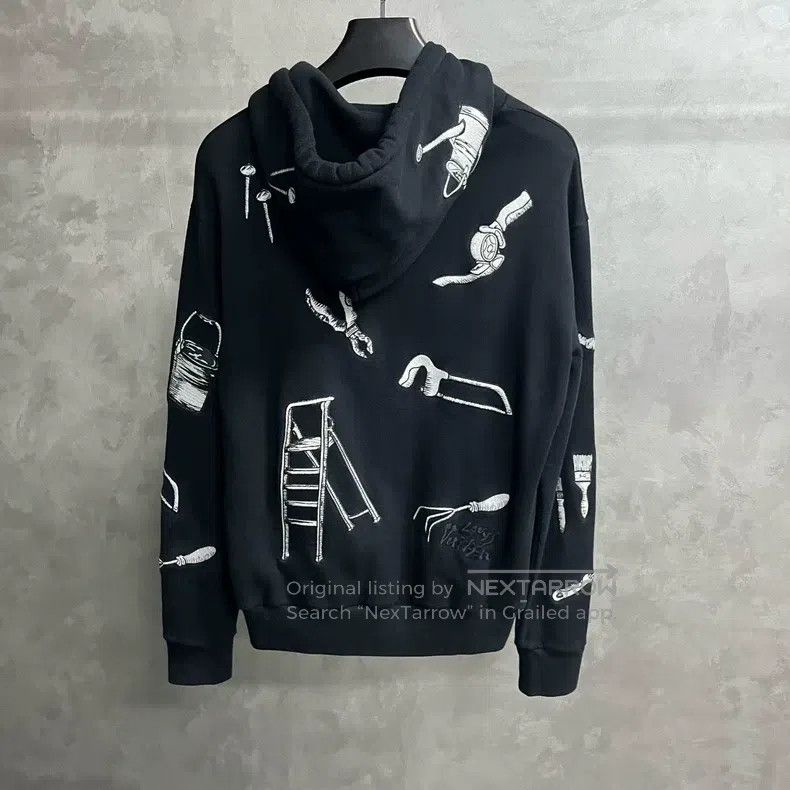 Louis Vuitton Louis Vuitton Black tool print embroidered hooded sweatshi Size US M / EU 48-50 / 2 - 5 Thumbnail