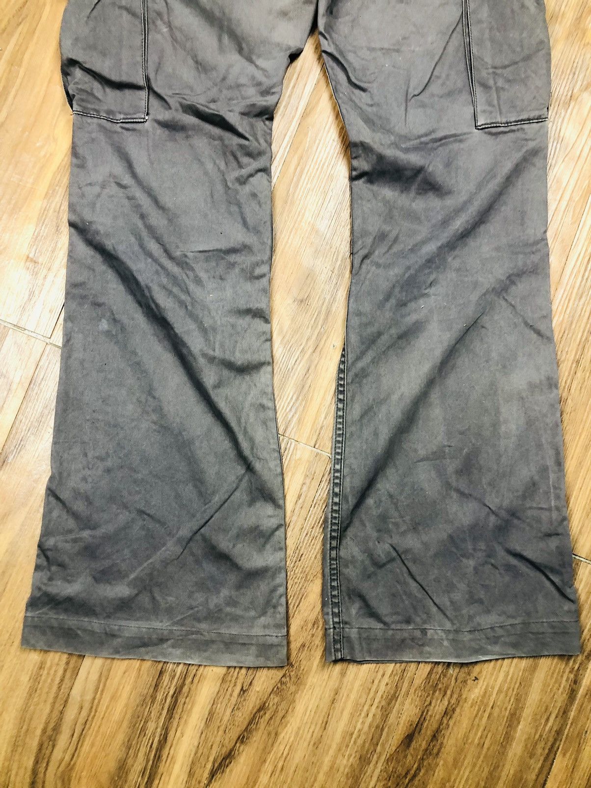 Attachment ATTACHMENT Made in Japan Wide Leg Cargo Pants (40) Size US 31 - 14 Thumbnail