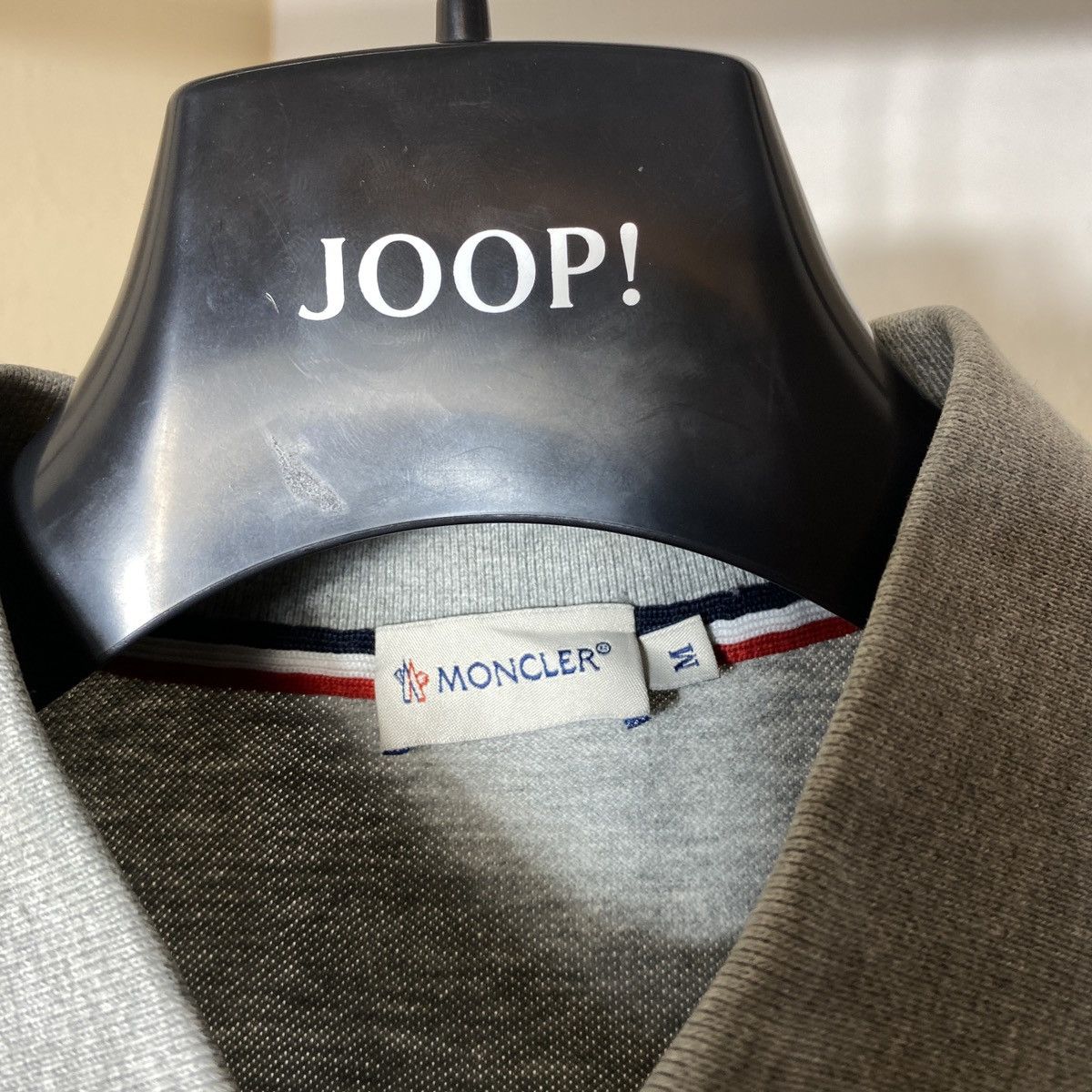 Moncler Classic Polo Moncler Gray Size US M / EU 48-50 / 2 - 7 Thumbnail