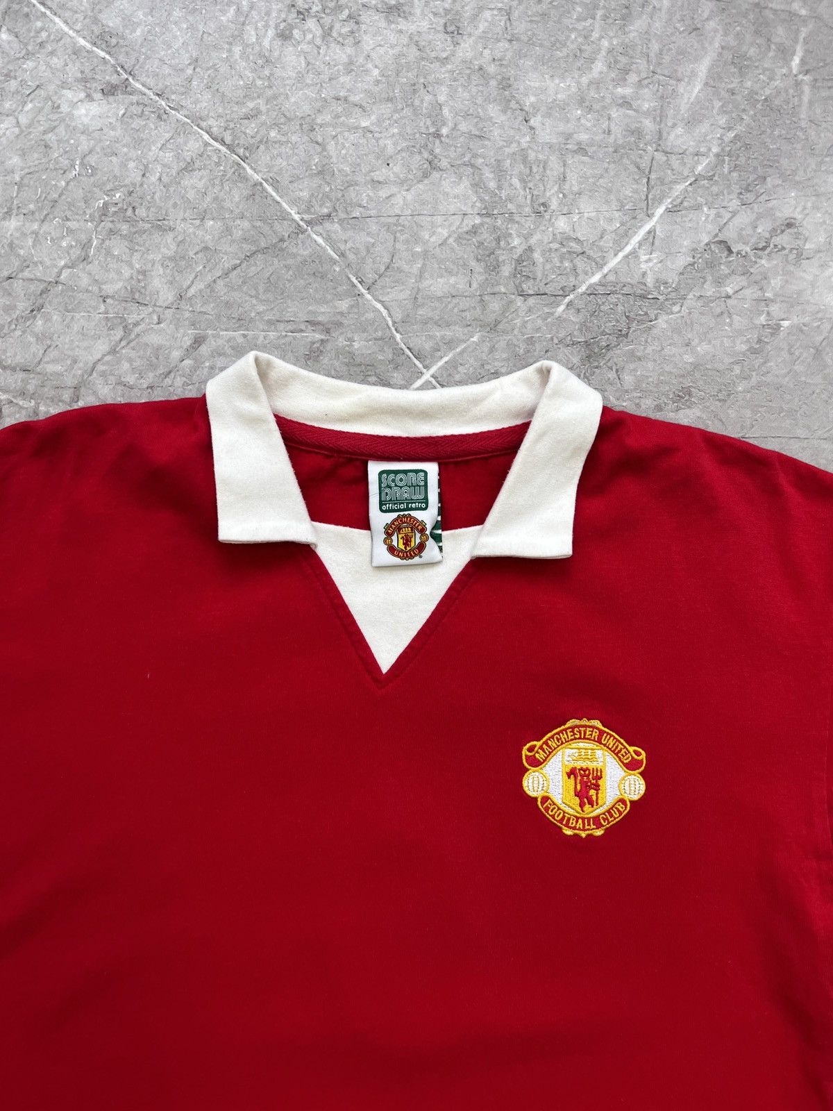 Vintage BlokeCore Manchester United score draw retro jersey 1977 Size US M / EU 48-50 / 2 - 3 Thumbnail