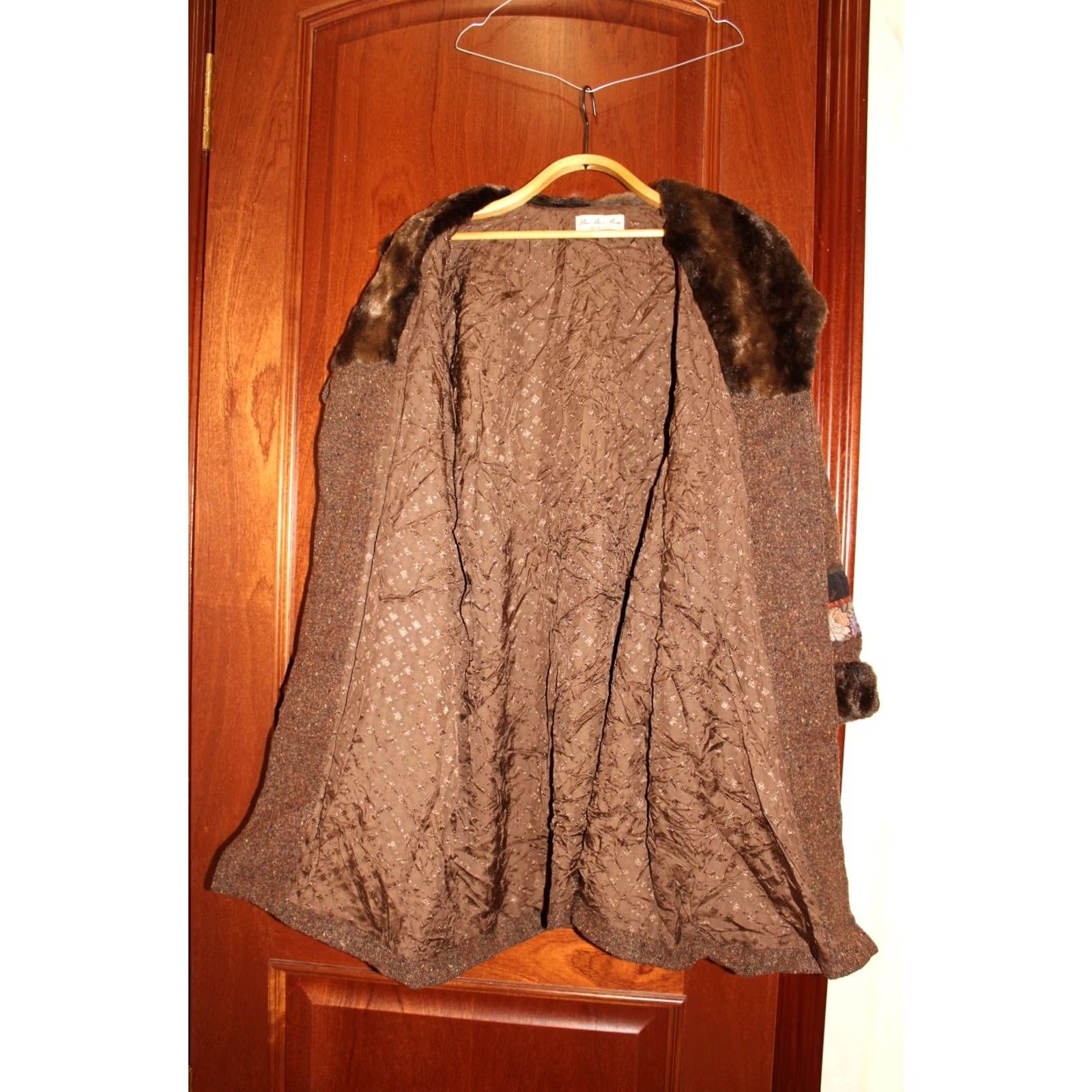 Vintage VINTAGE Bleu Blanc Rouge France 1980s Women Coat Poncho Wool Fur Collar Brown Size 40 Womens Coat Ponycho? Size S / US 4 / IT 40 - 7 Thumbnail