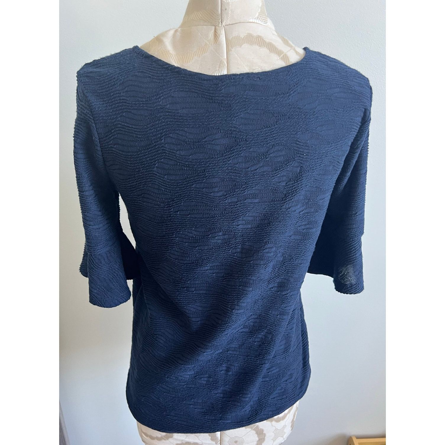 Loft Loft Outlet Textured 3/4 Length Bell Sleeve Blouse XS Size XS / US 0-2 / IT 36-38 - 5 Thumbnail