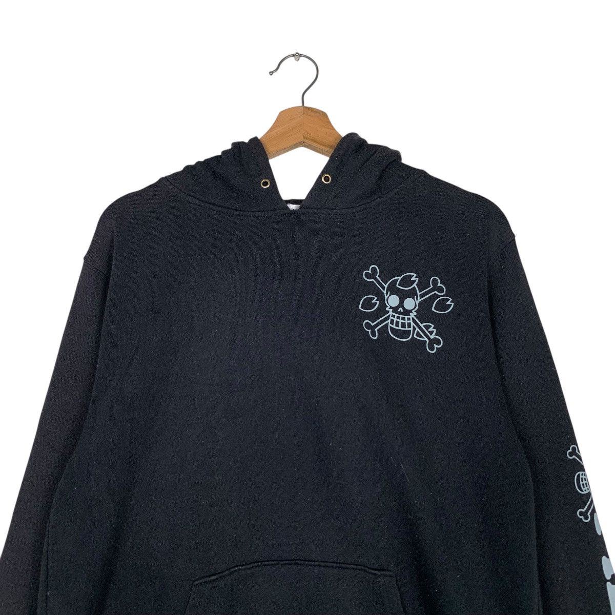 Japanese Brand ONE PIECE Tony Chopper Graphics Printed Hoodies #1436-C65 Size US L / EU 52-54 / 3 - 11 Thumbnail