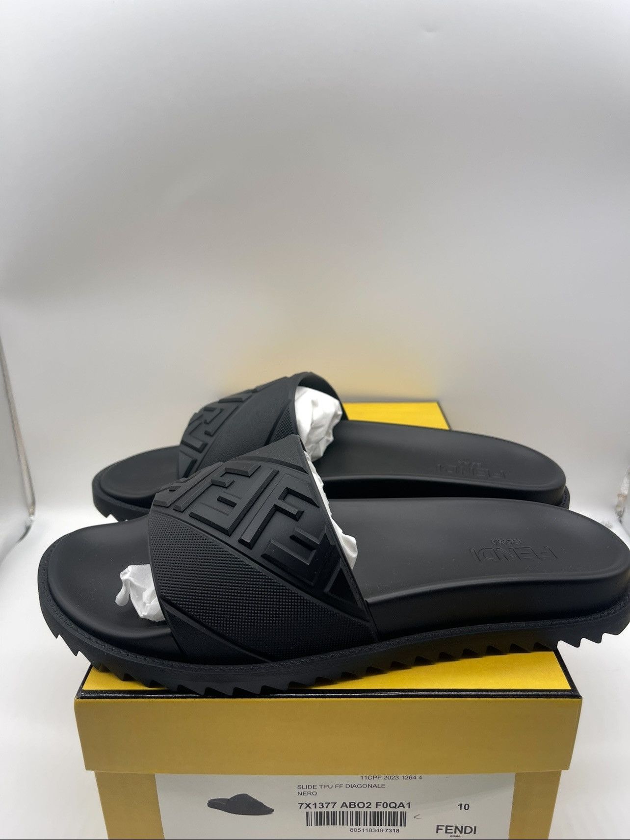 Fendi FENDI FENDI FF SLIDERS Size US 12 / EU 45 - 1 Thumbnail