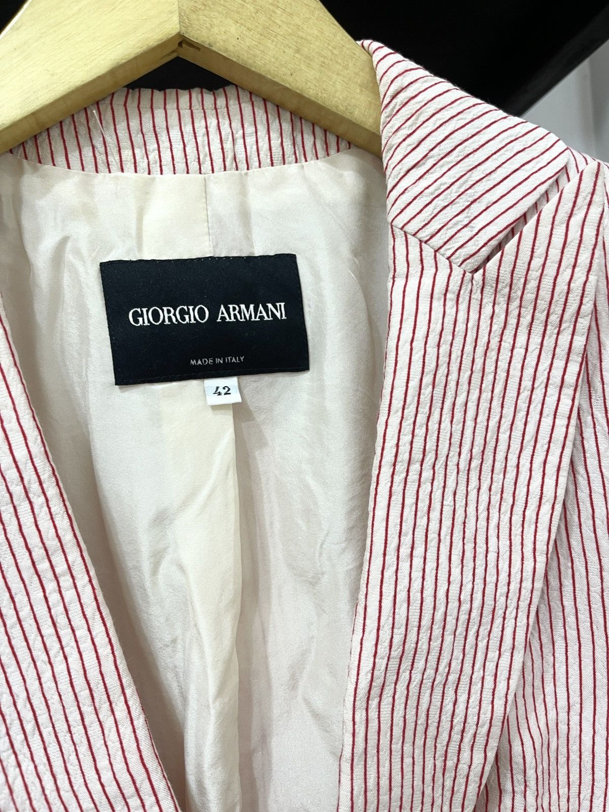 Giorgio Armani Giorgio Armani Vertical Stripe Blazzer Pink White Size S / US 4 / IT 40 - 3 Thumbnail