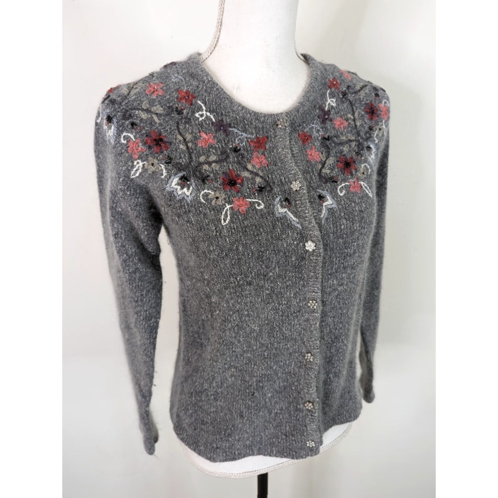 Vintage Nike Shirt Women's Small Gray Silk Angora Rabbit Hair Cardigan Floral Beaded Sweater Size S / US 4 / IT 40 - 2 Thumbnail