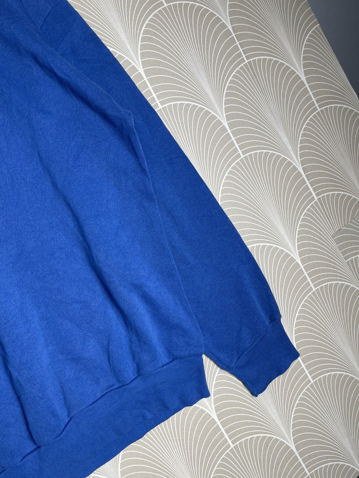 Disney × Mickey Mouse × Velva Sheen VINTAGE 80s MICKEY CALIFORNIA CREWNECK Size US L / EU 52-54 / 3 - 14 Thumbnail