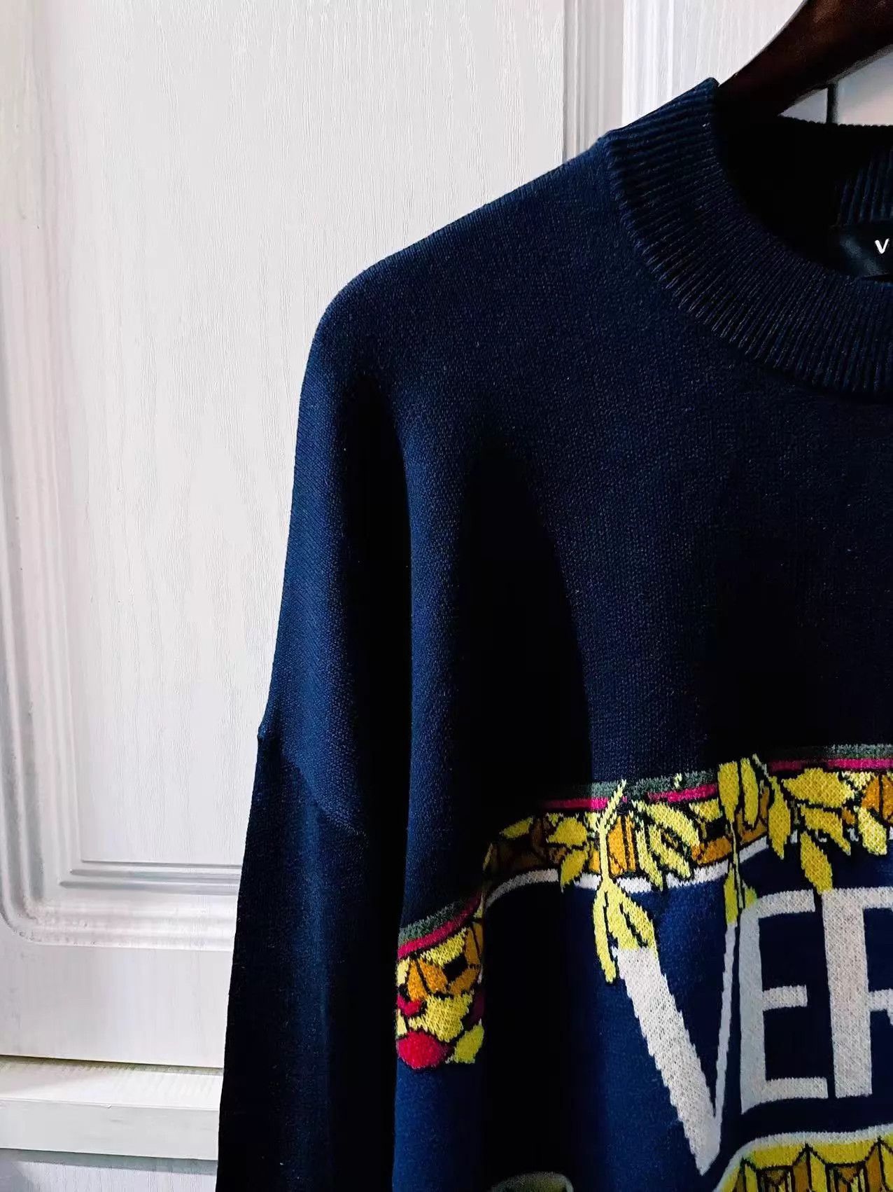 Versace Versace Runway Logo-Print Cotton-Wool Knit Sweater 99 New Size US M / EU 48-50 / 2 - 5 Thumbnail