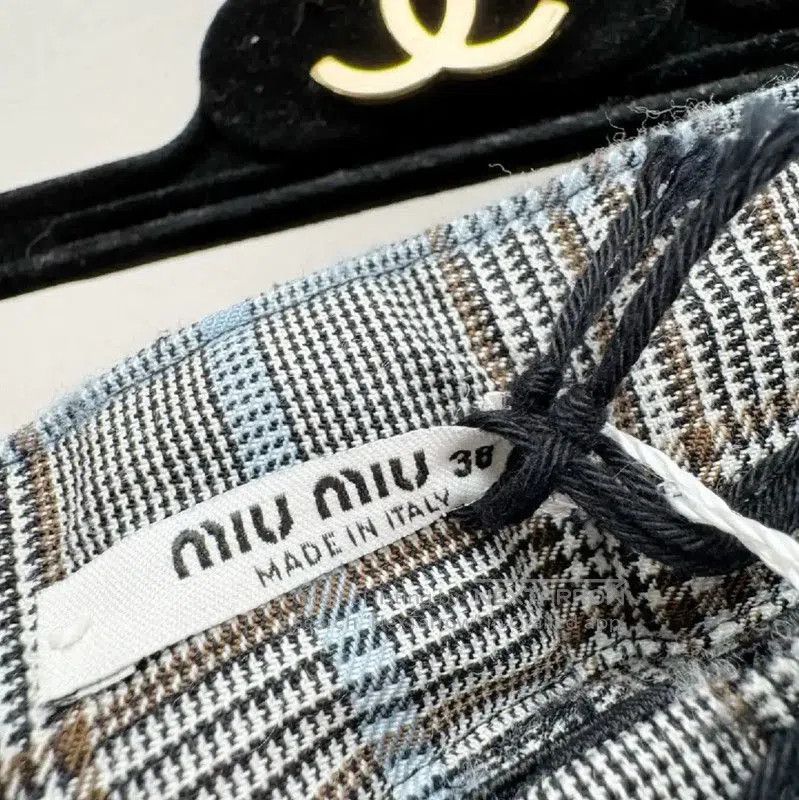 Miu Miu Miu Miu Multi-Color Women's Shorts . Size 23" - 5 Thumbnail