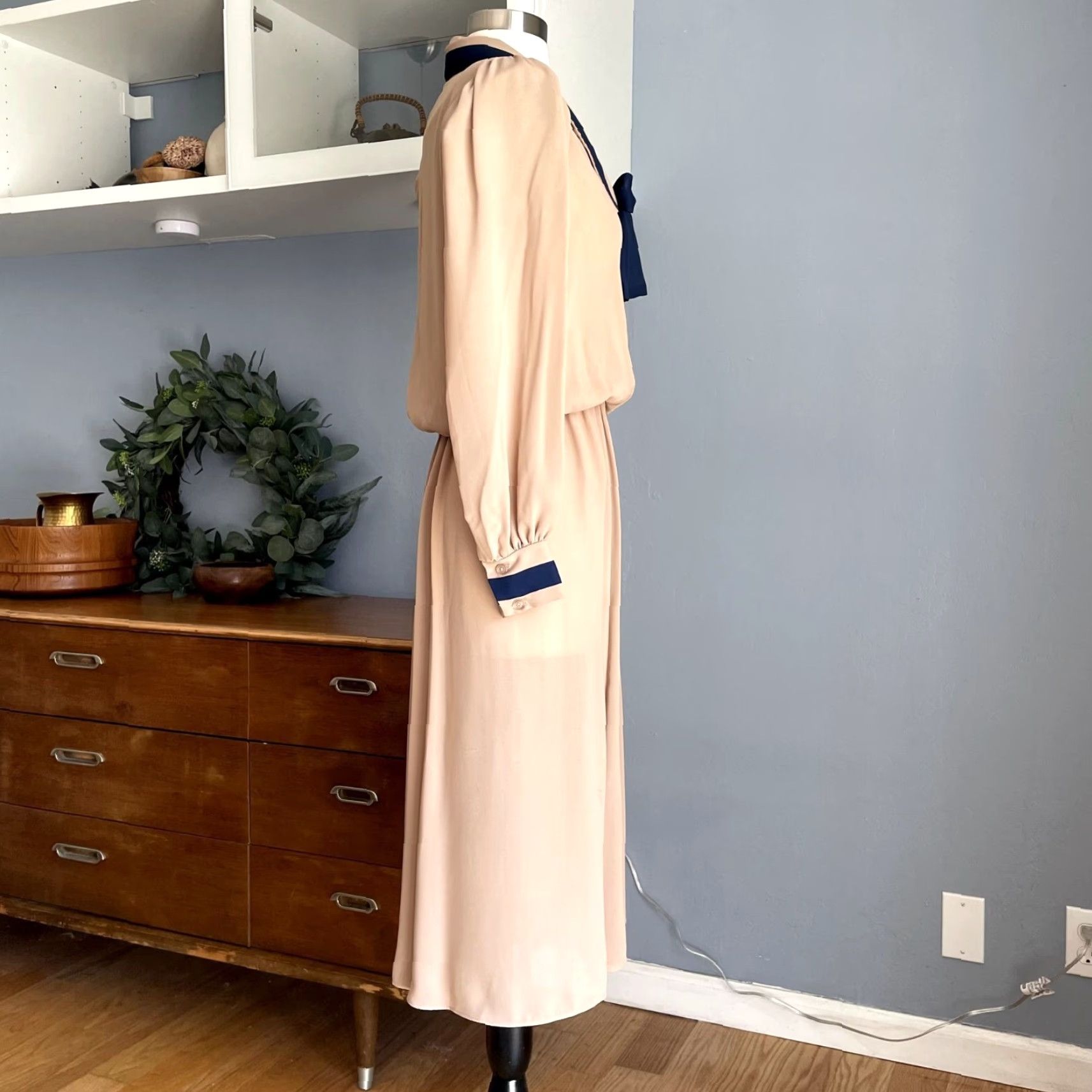 Vintage VINTAGE Bobby's Girl Chiffon Midi Dress Office Wear/Work Beige S/M 70s Secretary/Geek Size S / US 4 / IT 40 - 3 Thumbnail