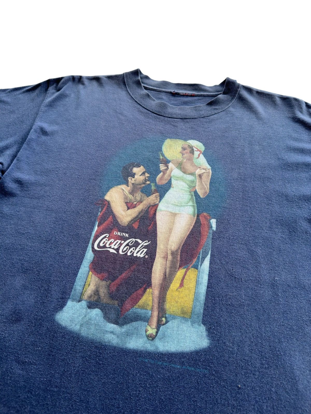 Coca Cola Vintage Cocacola sexy couple drink it rn tee shirt Size US L / EU 52-54 / 3 - 8 Thumbnail