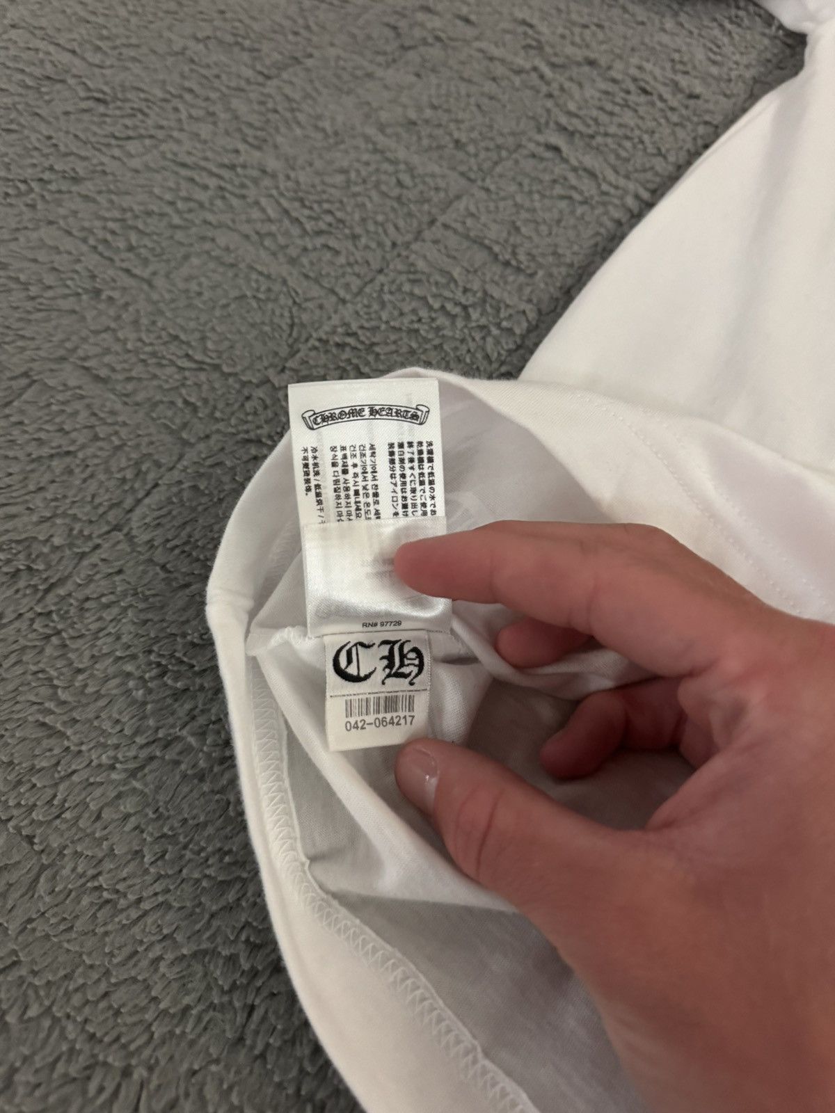 Chrome Hearts Chrome Hearts Neck Logo Pocket T-Shirt “White” 🏳️ Size US S / EU 44-46 / 1 - 7 Thumbnail