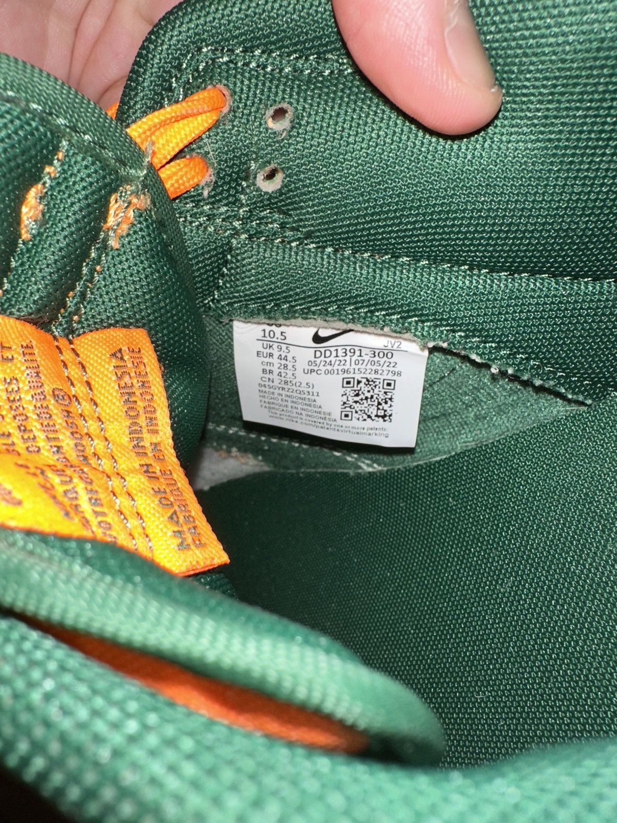 Nike Nike Dunk Low Retro (Miami Hurricanes) Size US 10.5 / EU 43-44 - 6 Thumbnail