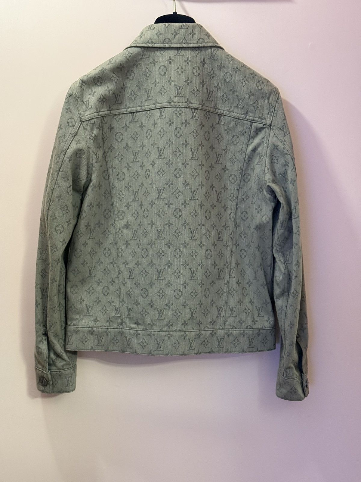 Louis Vuitton Louis Vuitton grey monogram denim jacket 44 Size US S / EU 44-46 / 1 - 3 Thumbnail