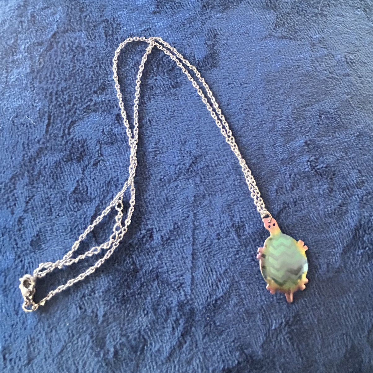 Handmade Handcrafted rainbow anodized turtle pendant necklace Size ONE SIZE - 5 Thumbnail