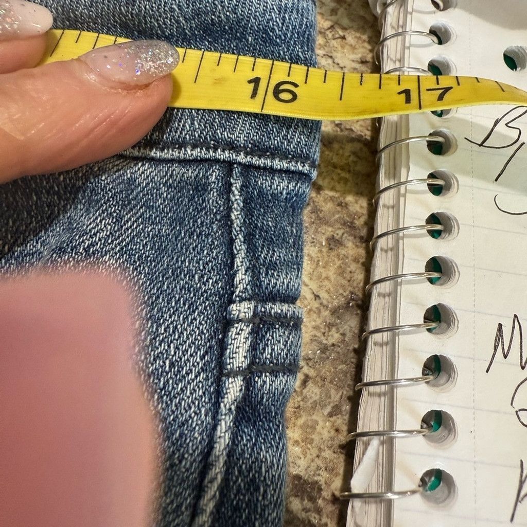 Kancan USA KanCan Medium Wash Cropped Jeans Size 30" / US 8 / IT 44 - 6 Thumbnail
