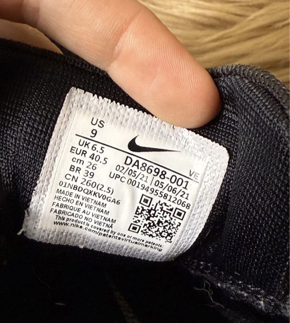 Nike Women's Nike 40.5 sneakers Size US 9 / IT 39 - 9 Thumbnail