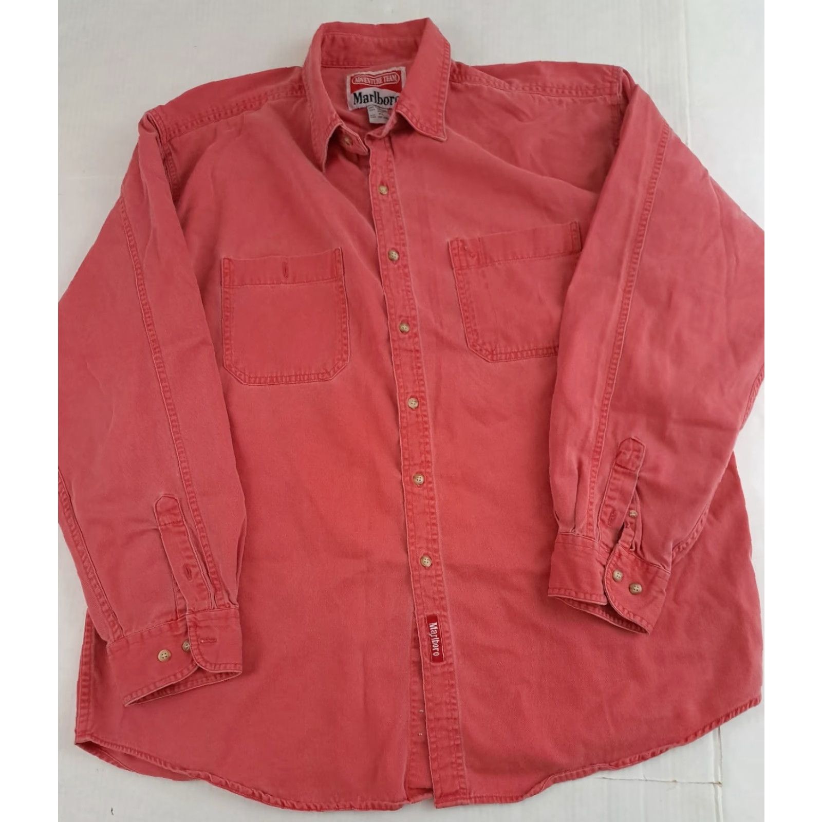 Marlboro VINTAGE Marlboro Adventure Team Shirt Canvas 1X Salmon Long Sleeve Button-Up Men 26in Chest 28in Long 90s Cowboy Retro Size US XL / EU 56 / 4 - 4 Thumbnail