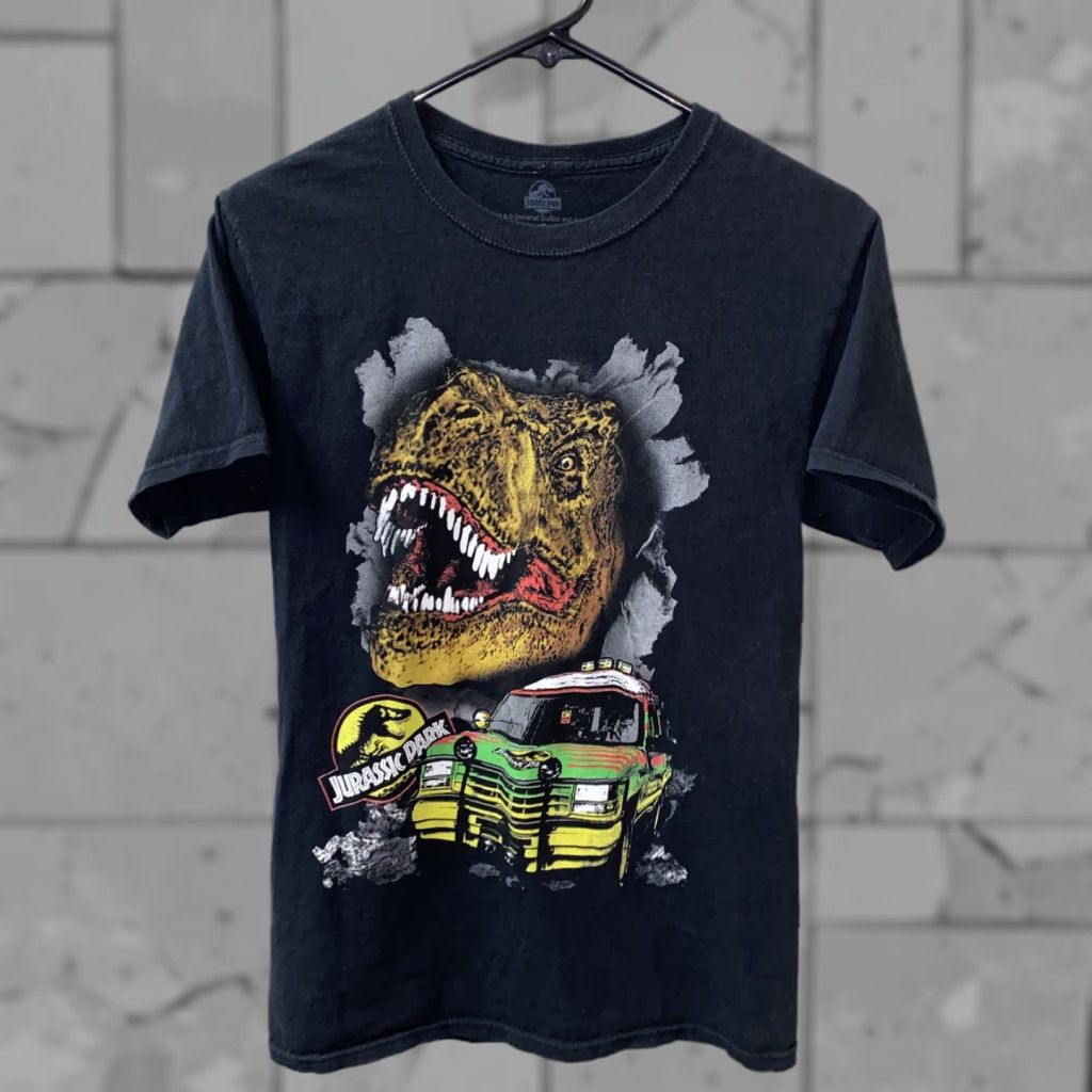 Vintage Jurassic Park Mens Black Short Sleeve Graphic T-Shirt Size S Size US S / EU 44-46 / 1 - 1 Thumbnail