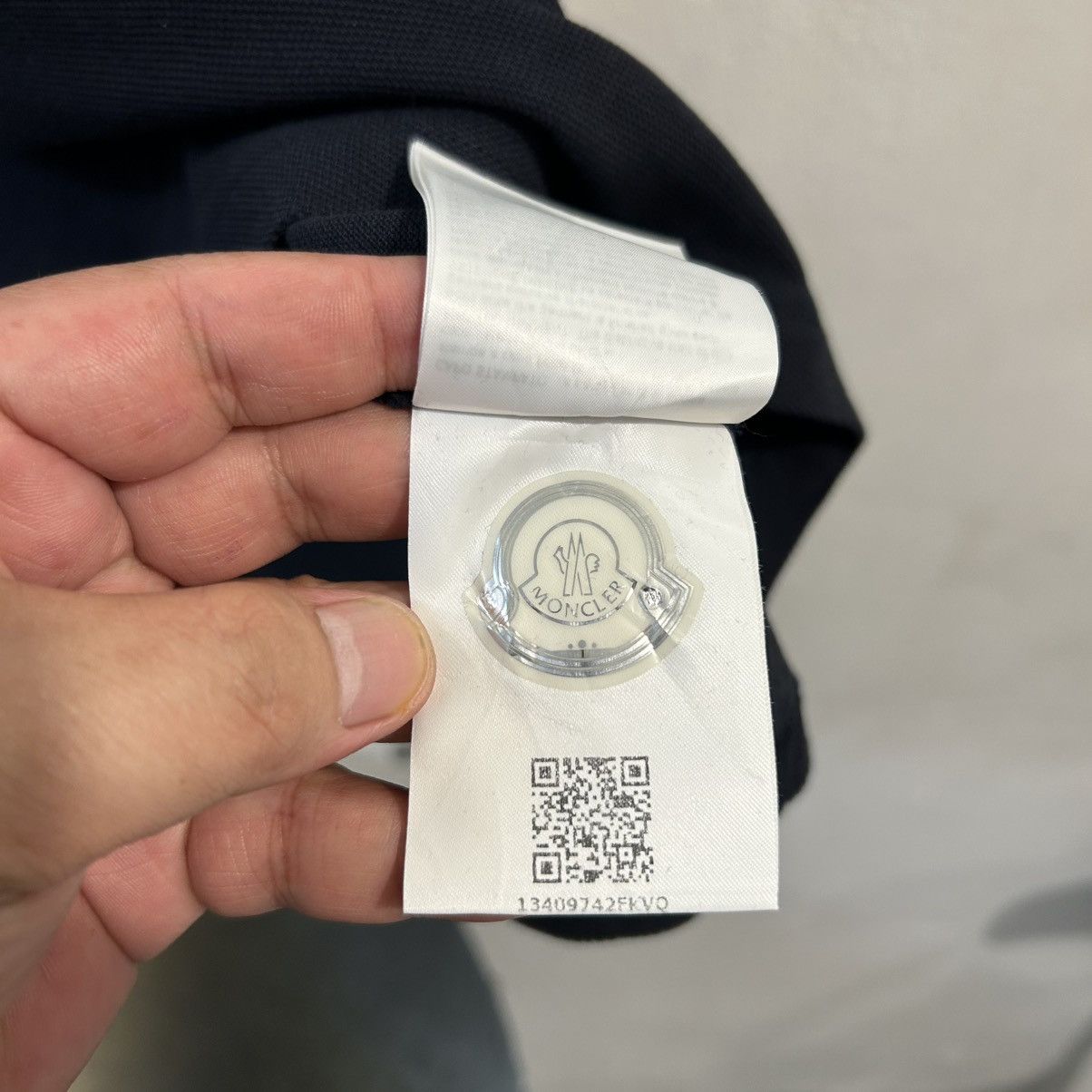 Moncler Moncler polo shirt Size US L / EU 52-54 / 3 - 5 Thumbnail