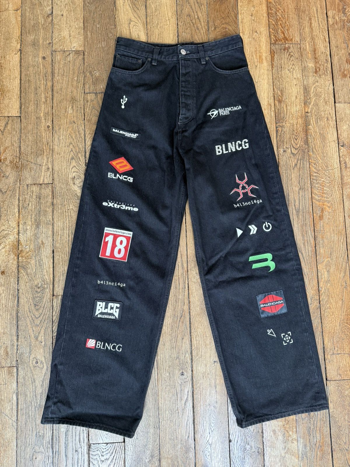 Balenciaga Balenciaga gamer baggy jeans Size US 28 / EU 44 - 1 Thumbnail