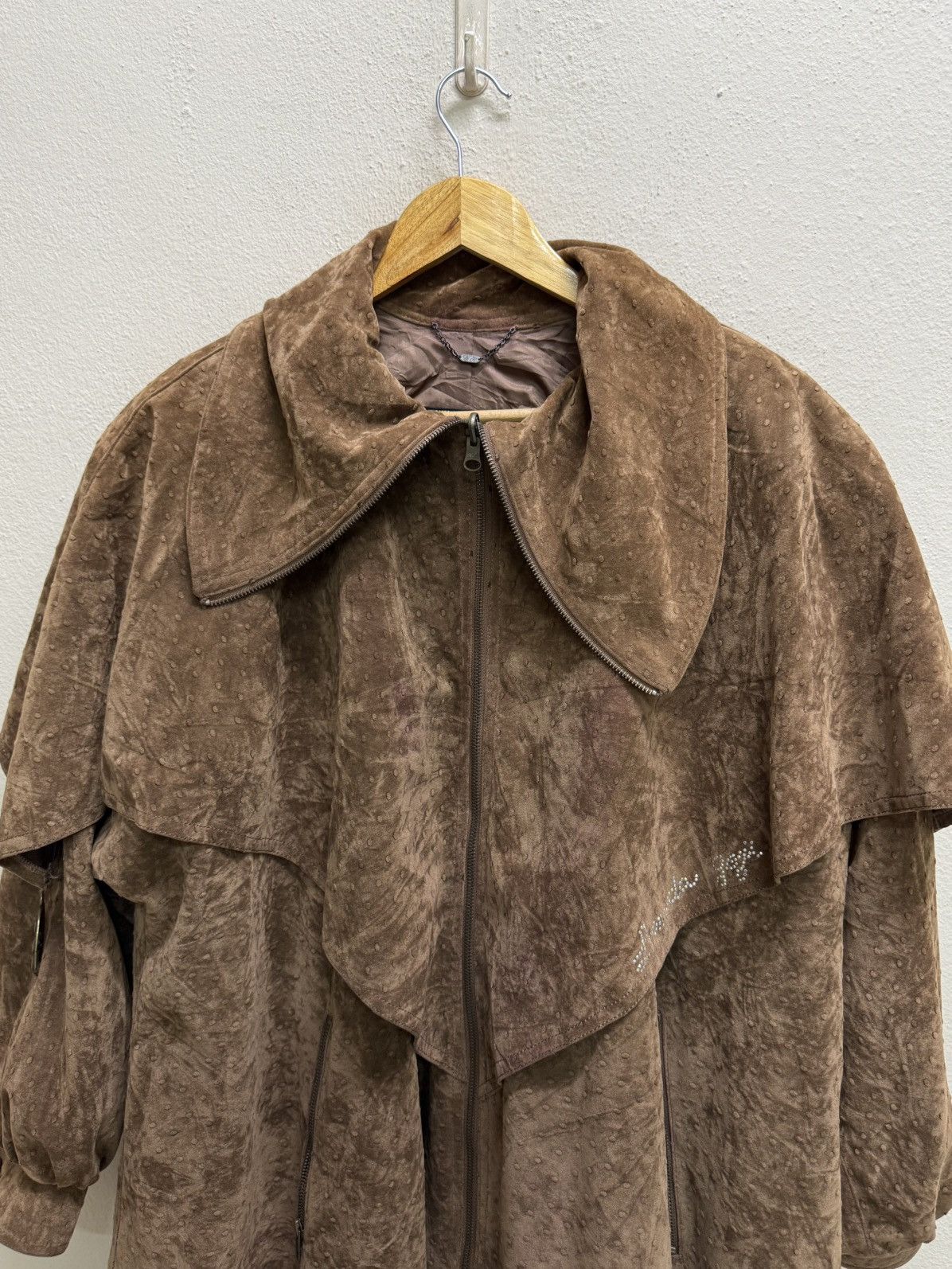 Vintage La Moda Goji Suede Brown Fancy Cloaks Size ONE SIZE - 20 Thumbnail