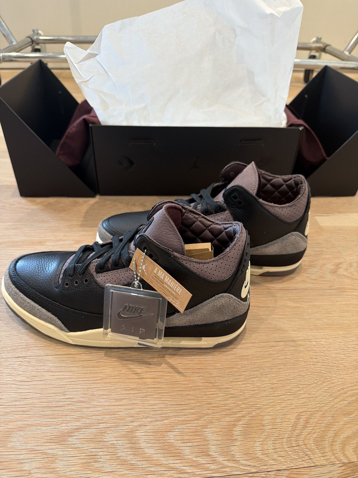 A Ma Maniere × Nike Air Jordan 3 Retro OG SP Nike & A Ma Maniere Men 9US Size US 9 / EU 42 - 1 Thumbnail