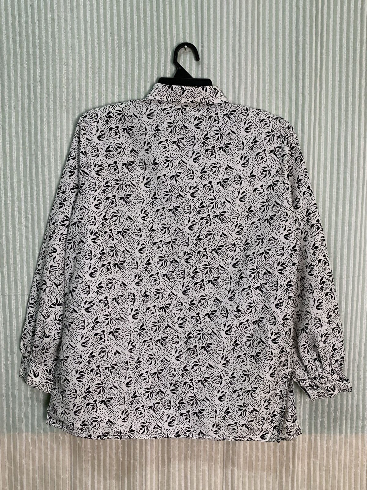 Vintage Rare Design Vintage Long-Sleeved Button-Down Blouse Size M / US 6-8 / IT 42-44 - 2 Thumbnail