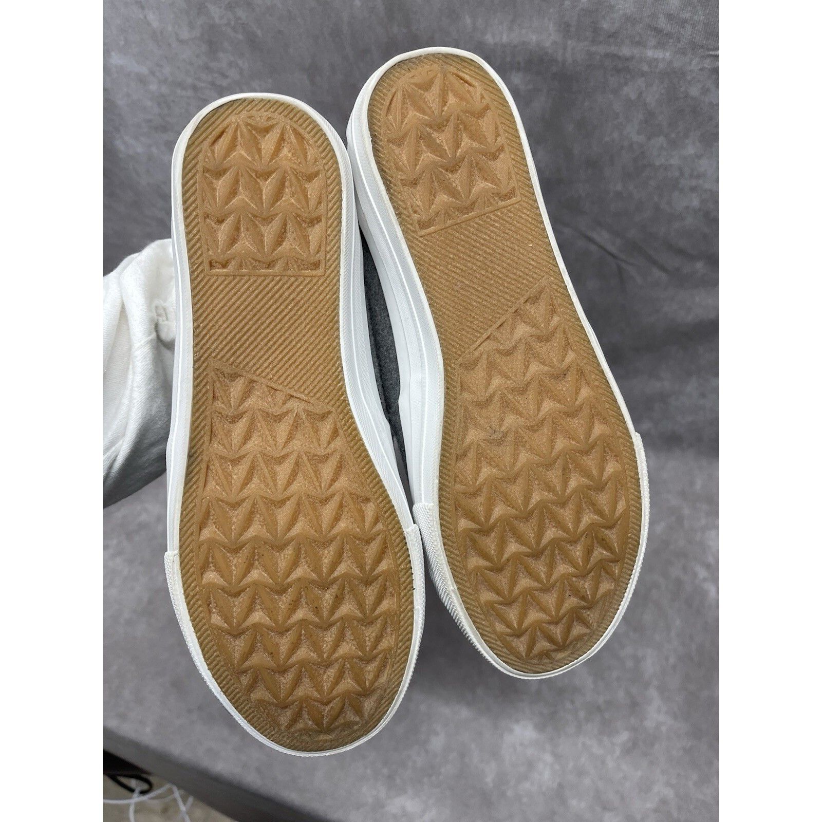 Other Isaac Mizrahi Live! Crystal Fur Trimmed Slip On Sneaker Gray Size US 8 / IT 38 - 8 Thumbnail