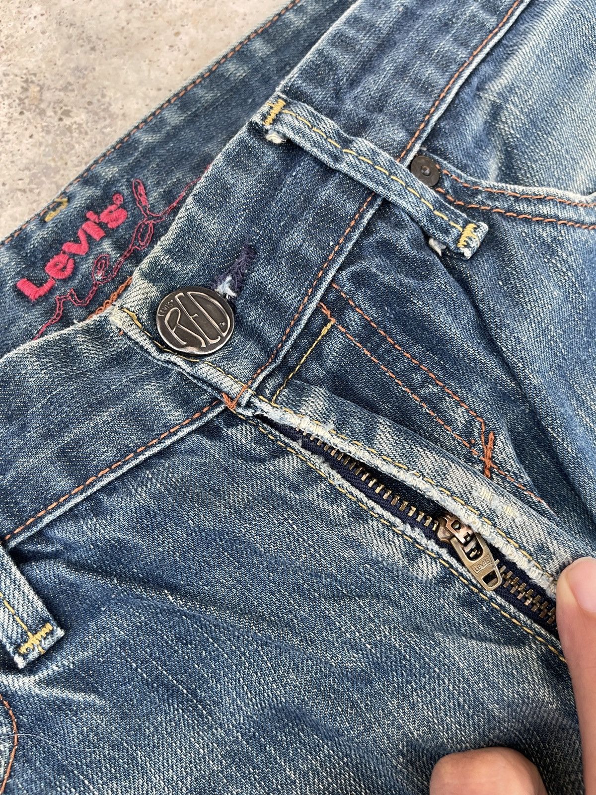 Levi's × Levi's Vintage Clothing × Vintage Levi’s Red Vintage Y2K Faded Blue Denim Jeans Size US 32 / EU 48 - 7 Thumbnail