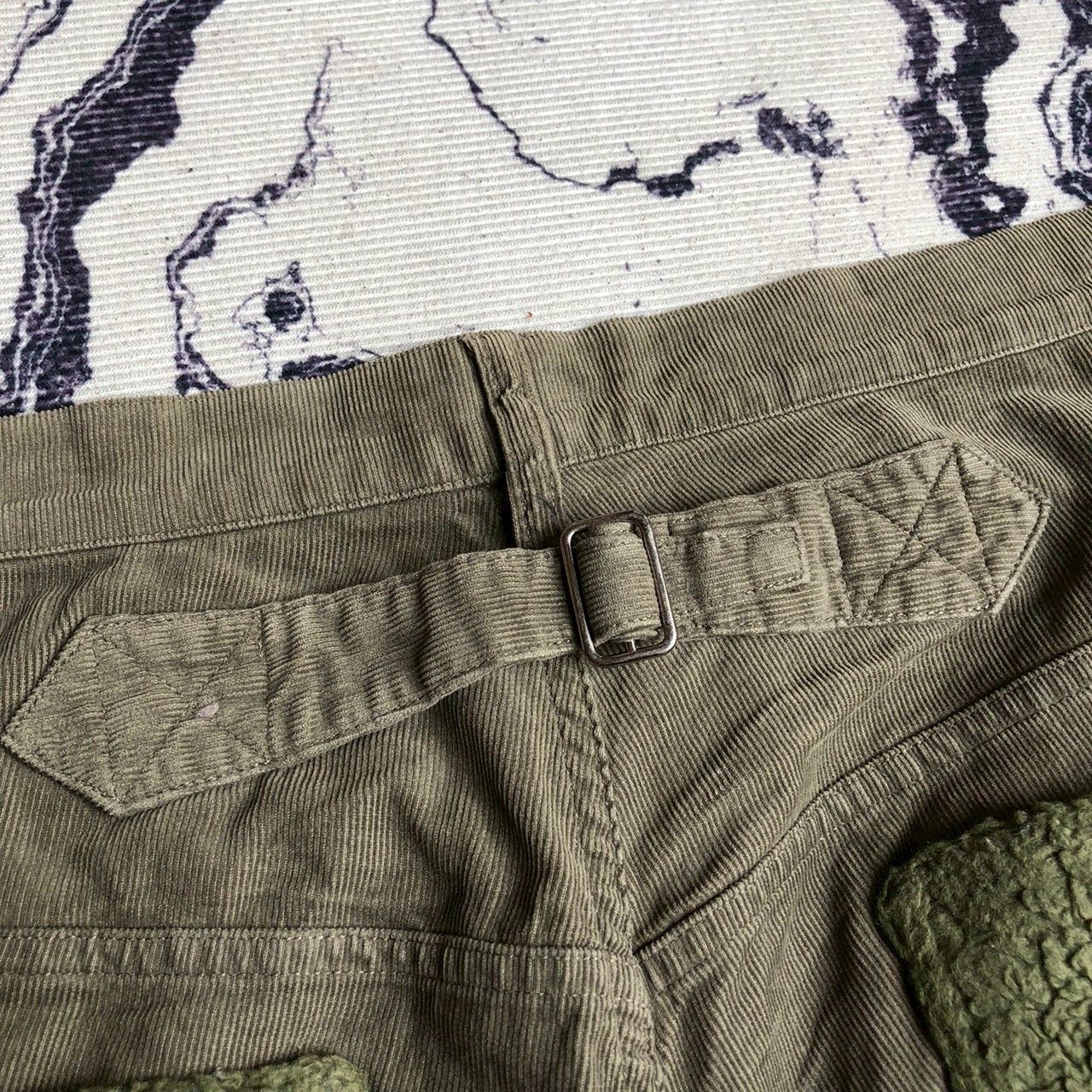 Ne-Net Ne-net by Issey Miyake Military Cropped Sherpa Pocket Pants Size US 34 / EU 50 - 4 Thumbnail