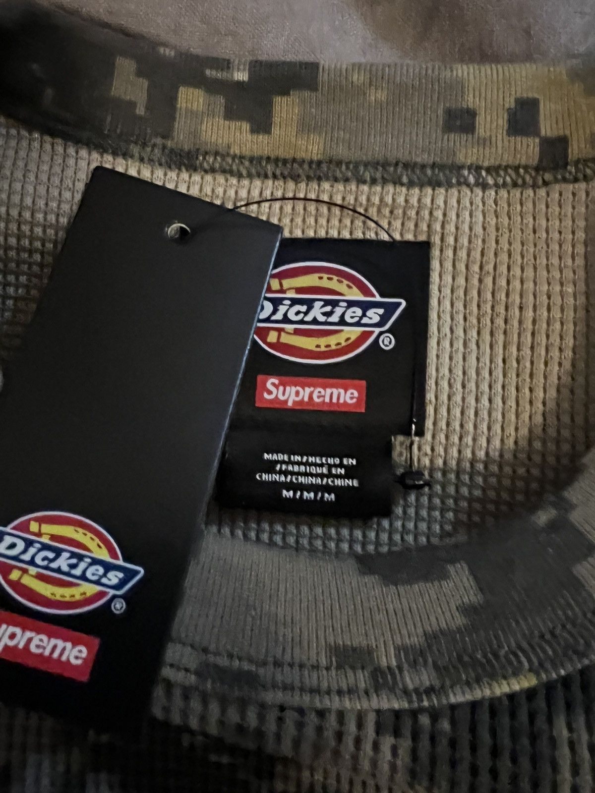 Dickies × Supreme Size Medium Camo Dickies x Supreme Thermal Size US M / EU 48-50 / 2 - 5 Thumbnail