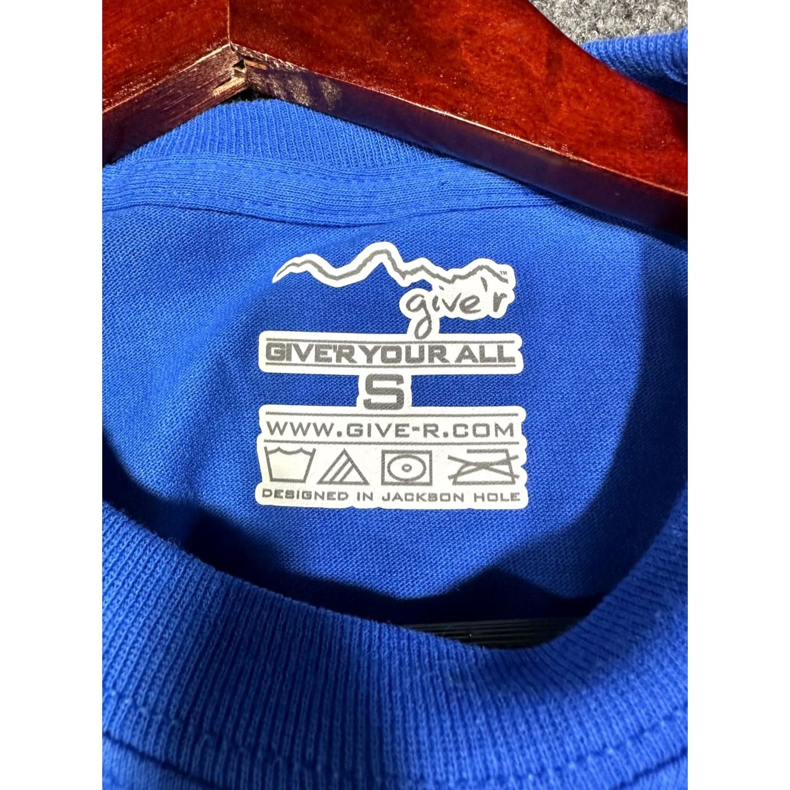 Vintage Give'r Your All Tee Shirt Mens Small Blue Cotton Long Sleeve Crew Neck Fly Fishing Graphic Size US S / EU 44-46 / 1 - 5 Thumbnail