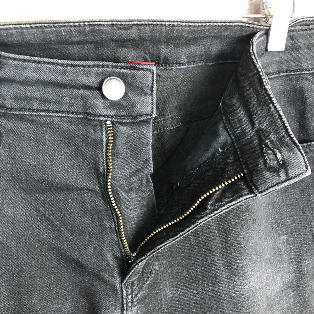 Uniqlo Uniqlo Jeans Black Denim Pants #7596 Size US 31 - 11 Thumbnail