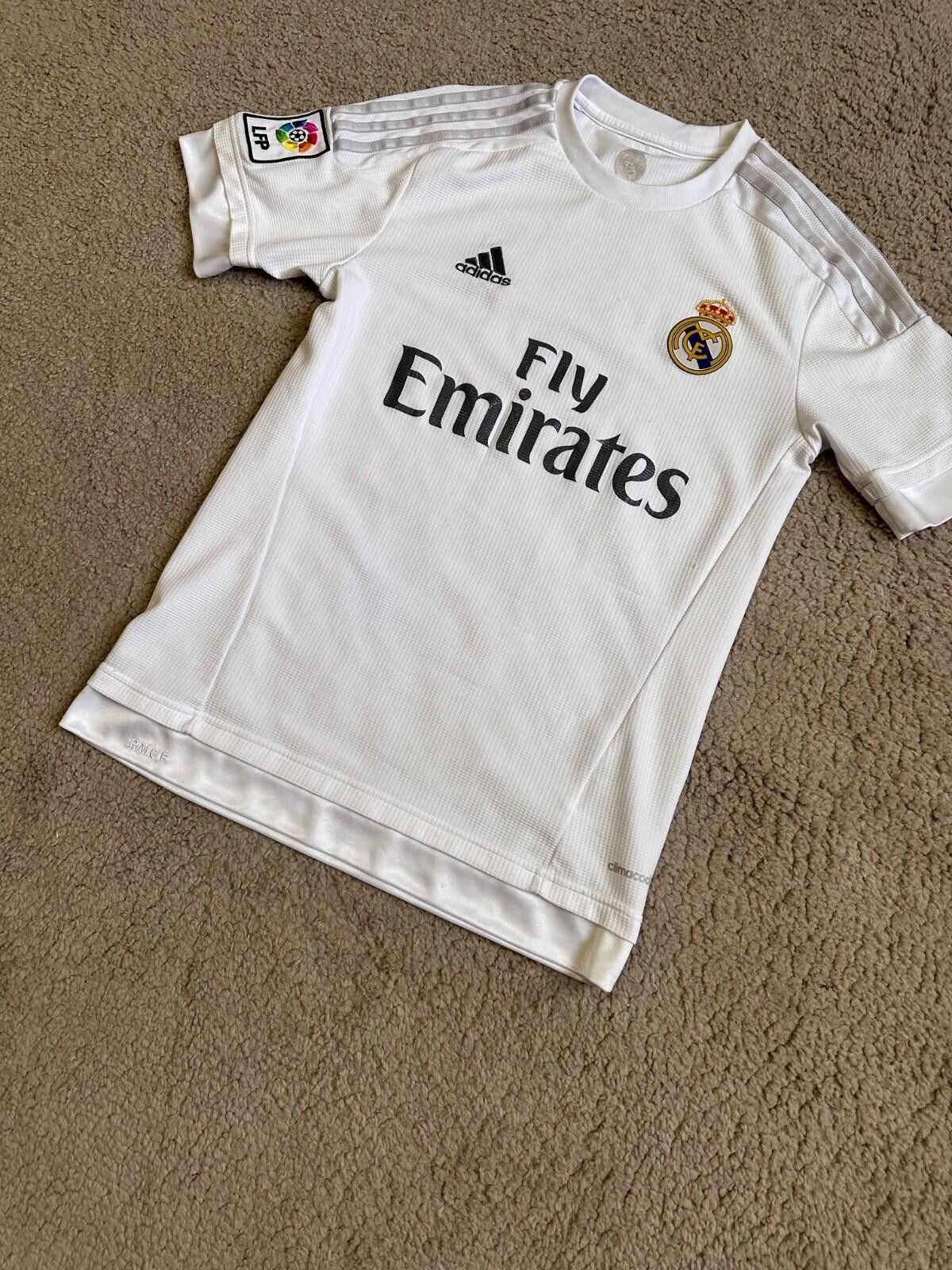 Adidas Adidas Real Madrid 2015-16 Home Football Shirt Soccer Jersey Size US S / EU 44-46 / 1 - 2 Thumbnail