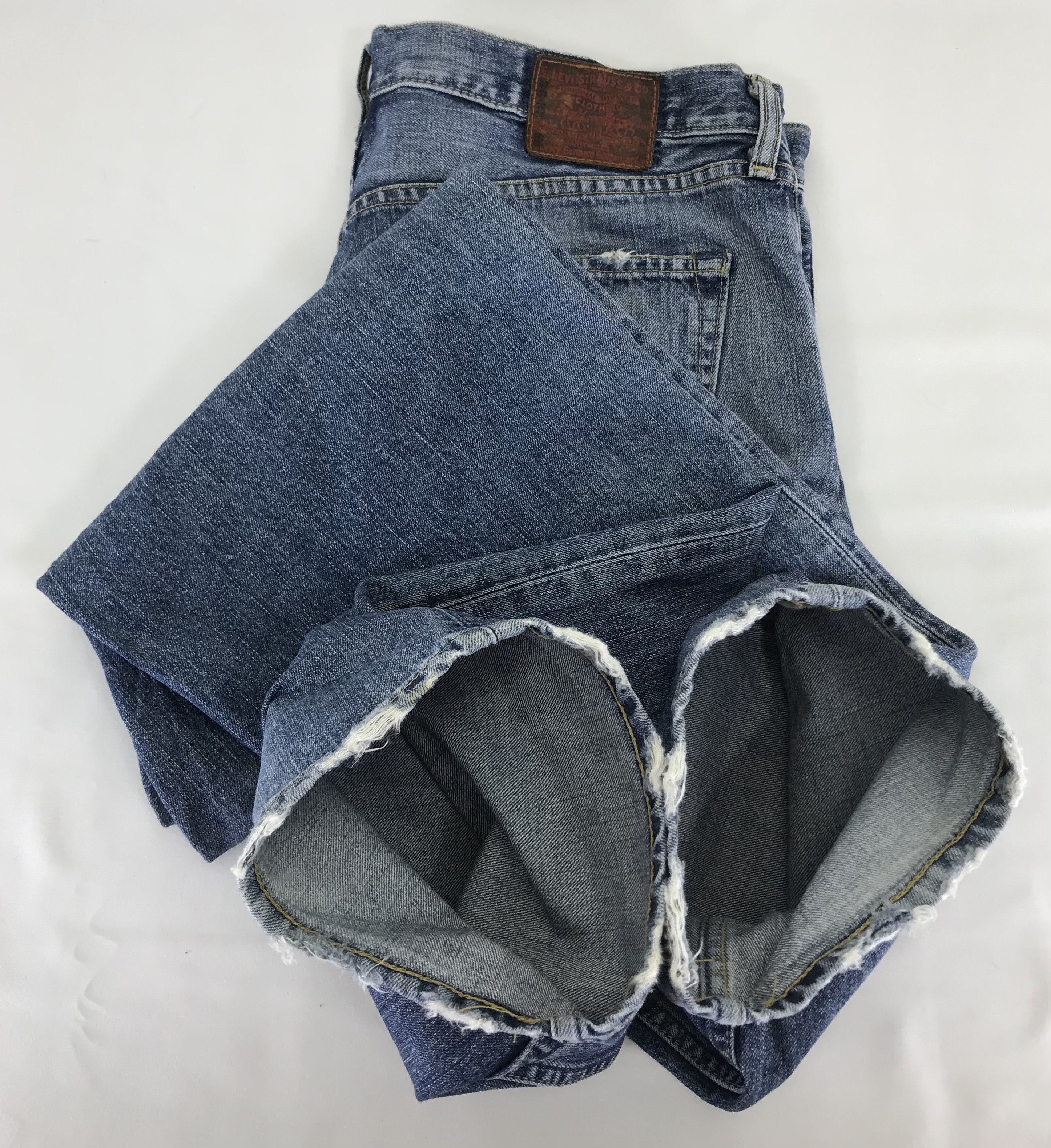 Levi's Vintage Levi's 503 Blue Washed Distressed Denim Size US 36 / EU 52 - 13 Thumbnail