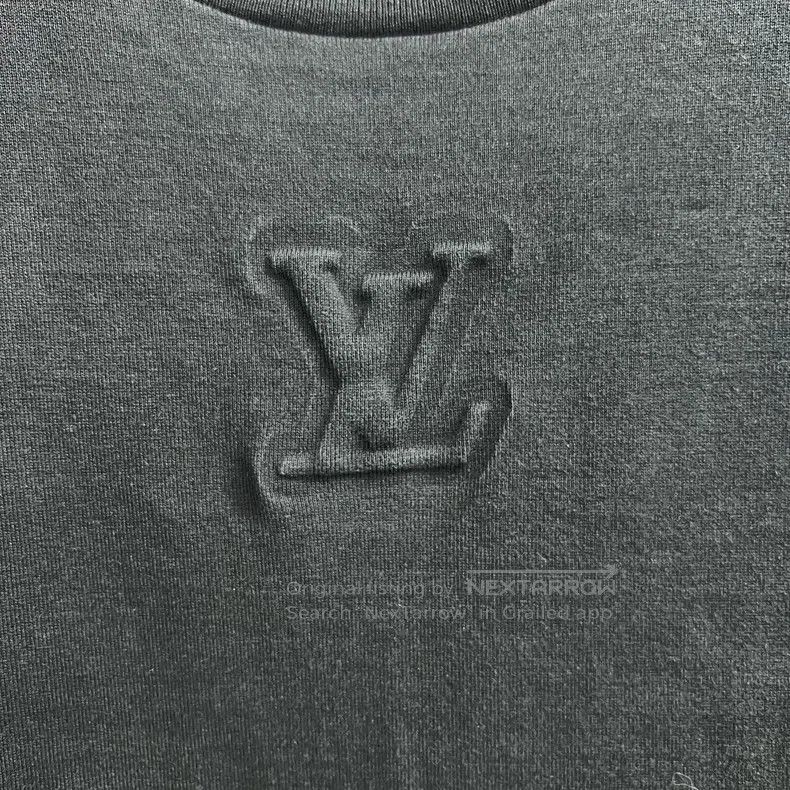 Louis Vuitton Louis Vuitton Black Logo Solid Short Sleeve Size US XL / EU 56 / 4 - 5 Thumbnail