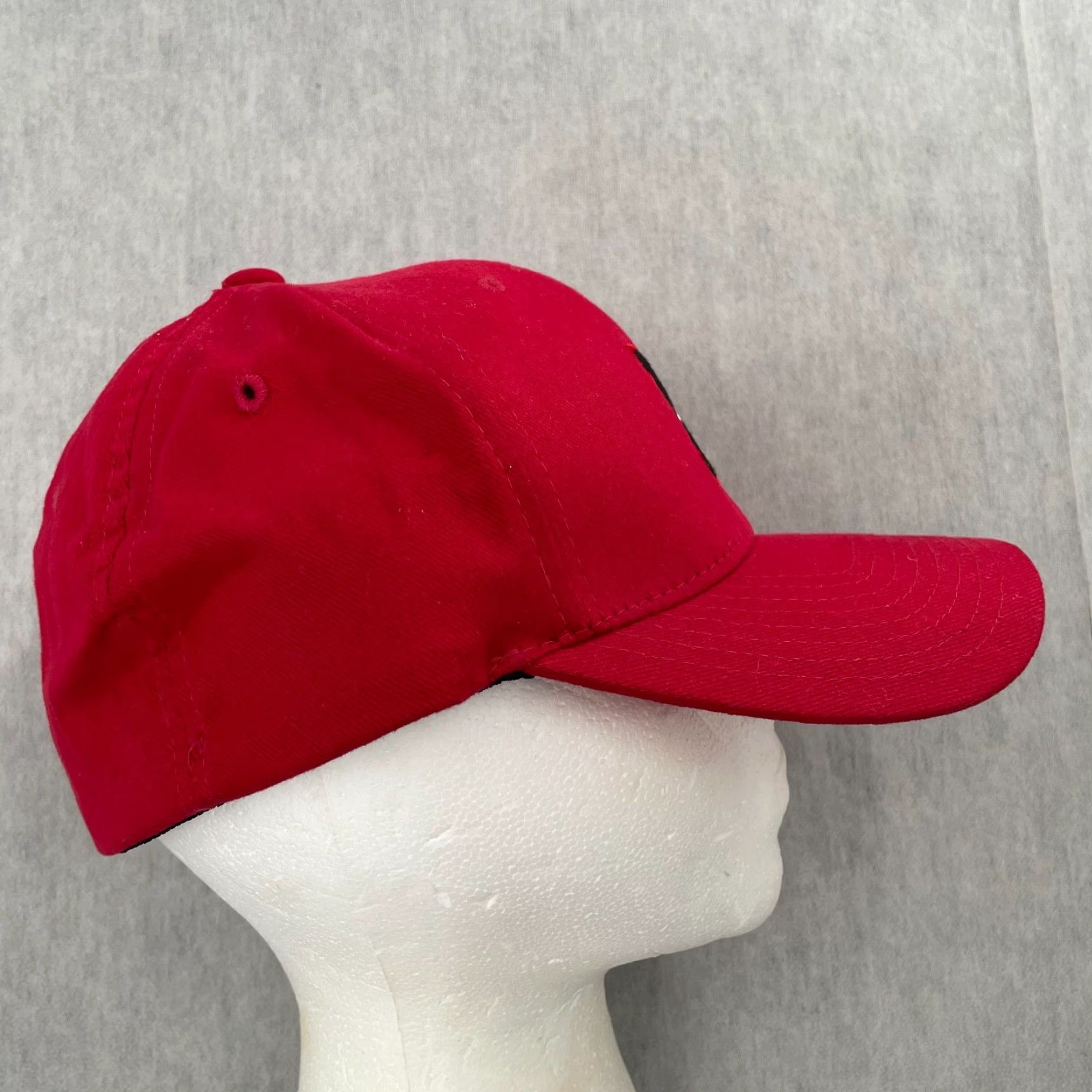Nike VINTAGE Nike Hat Cap Adult OSFA Red Mini Swoosh Check Logo Mens Baseball Cap Shirt? Size ONE SIZE - 3 Thumbnail