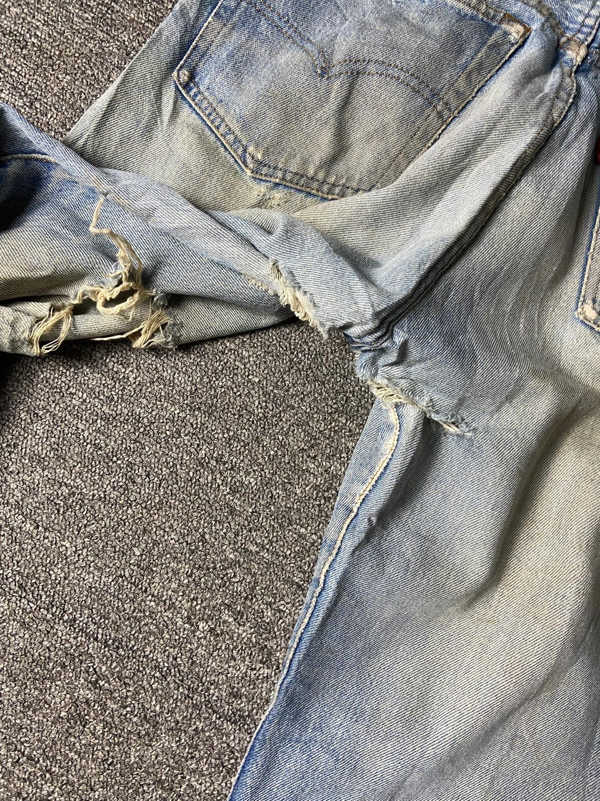 Levi's Levis Strauss Co. Distressed Ripped Jeans (158) Size US 32 / EU 48 - 9 Thumbnail