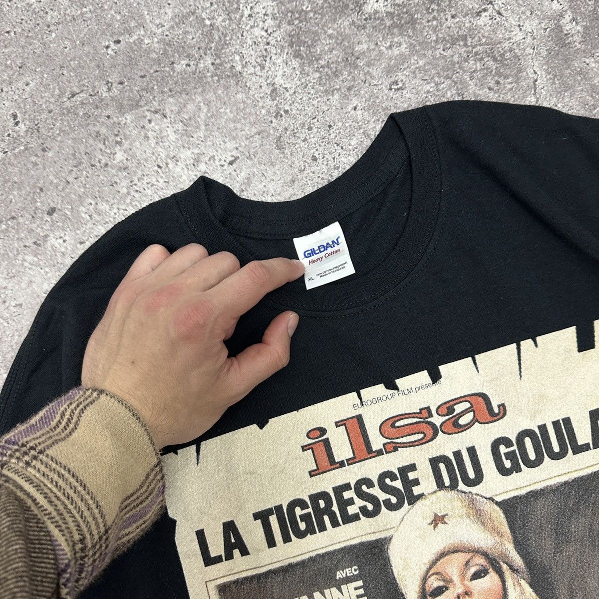 Vintage Vintage 00s Ilsa la tigresse Goulag Porn promo tee rare y2k Size US XL / EU 56 / 4 - 4 Thumbnail