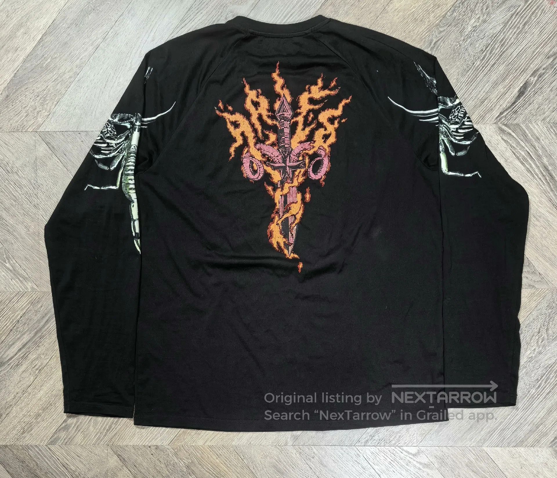 Givenchy givenchy rock logo long sleeve t. Size US L / EU 52-54 / 3 - 2 Thumbnail