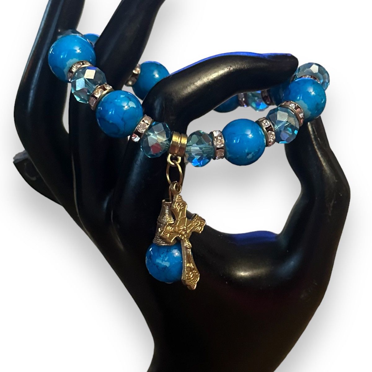 Other Blue beaded stretch bracelet with cross charm Size ONE SIZE - 3 Thumbnail